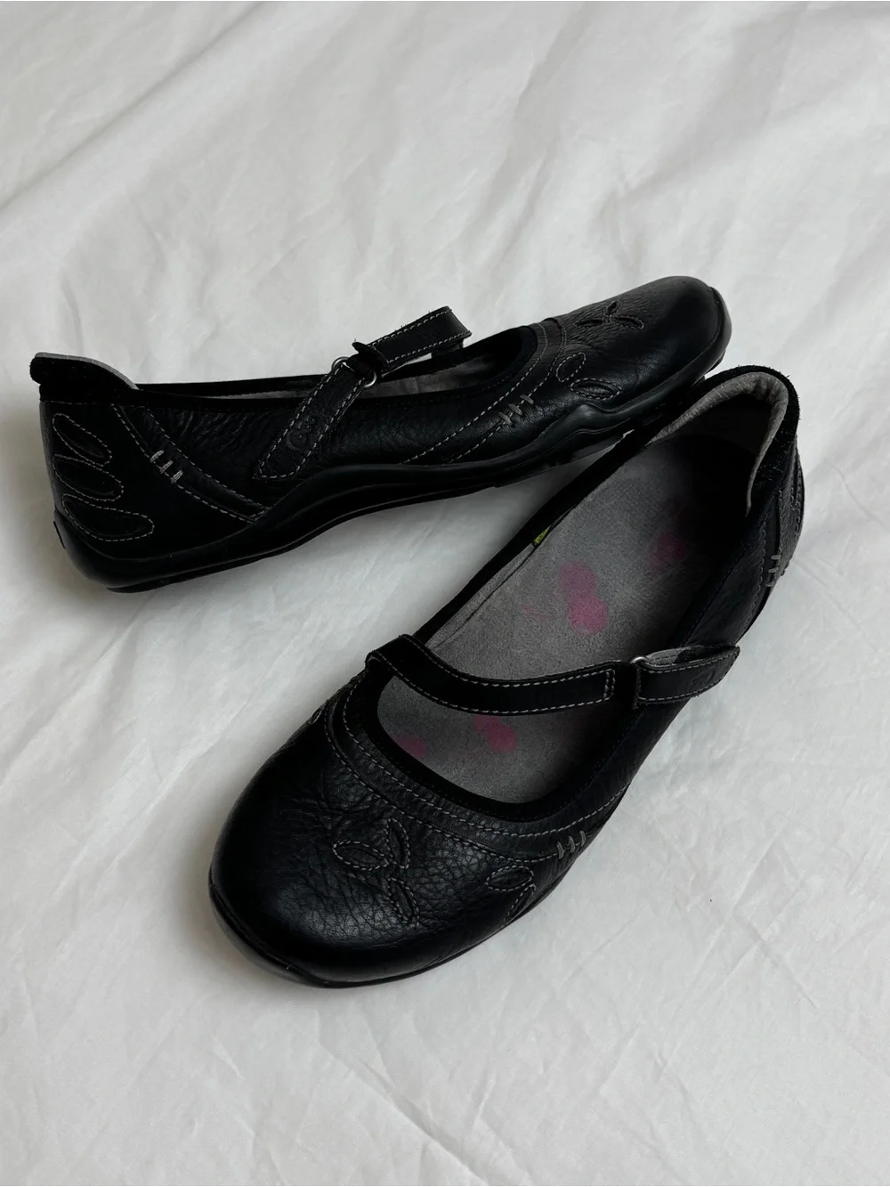 Whimsical Ahnu Black Leather Mary Jane Ballet Flats Size 8 Y2K